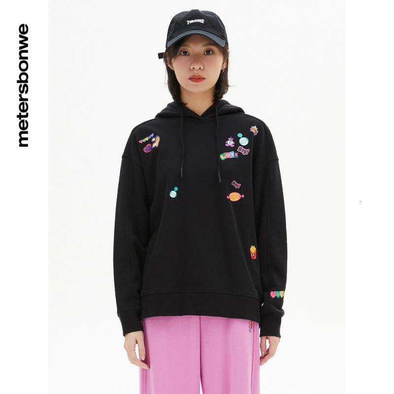 美特斯邦威metersbonwe女士卫衣帽衫