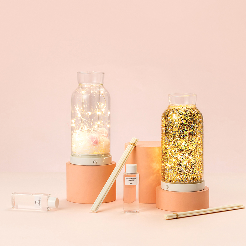 名创优品(miniso) 梦幻羽毛香薰氛围器具灯家用熏香静音创意浪漫卧室家用[鸢尾羽毛]