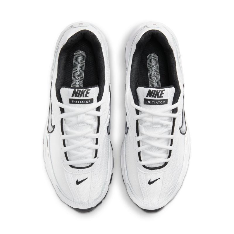 耐克(NIKE)女士透气缓震运动休闲板鞋舒适支撑跑步鞋
