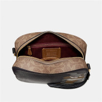 COACH 蔻驰 新款女士Disney X Coach合作款相机包 小方包 桑普兔69253