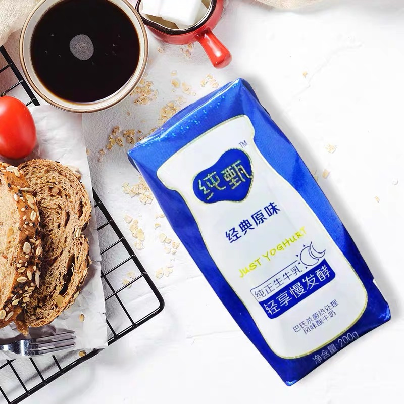 蒙牛纯甄常温原味酸奶200g瓶