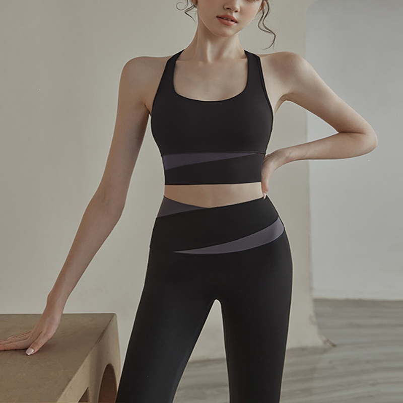 闪电客运动内衣女防震跑步春夏新款瑜伽服上衣聚拢背心美背文胸健身