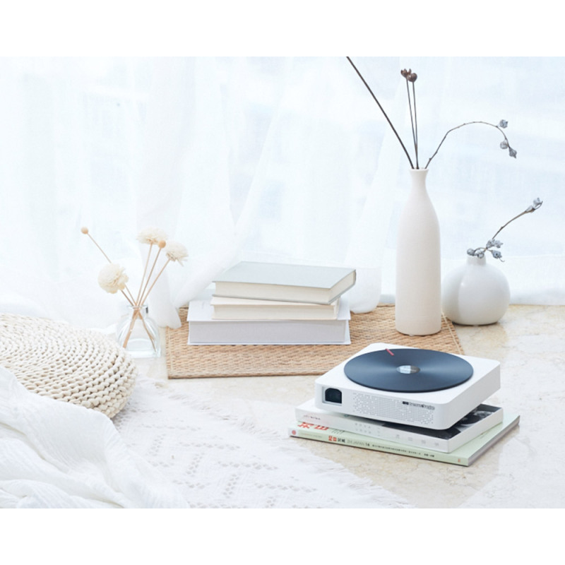 极米(XGIMI) New Z4X 家用投影机 高清投影仪(1280×800dpi 740流明 wifi 智能投影)