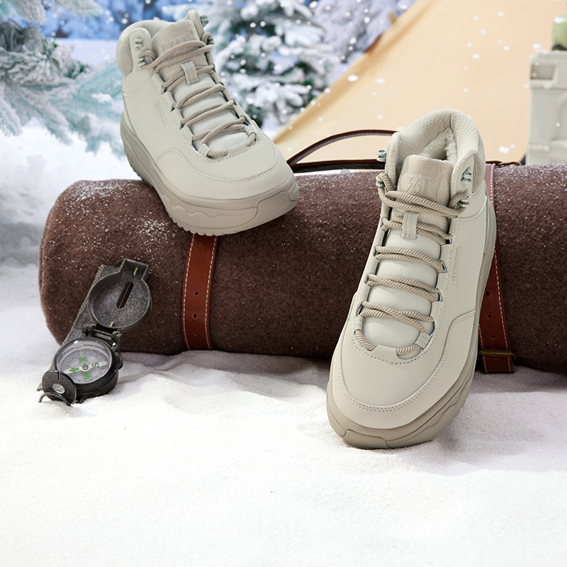 雪语丨361°女鞋加绒运动鞋冬季保暖大棉鞋高帮加毛板鞋雪地靴女高清大图