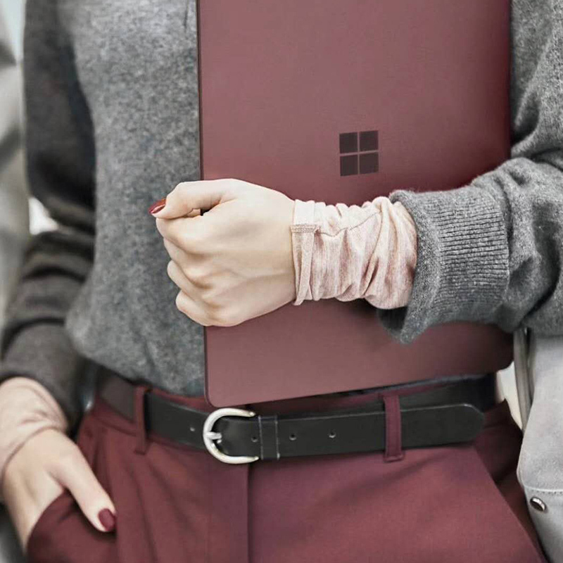 微软(Microsoft)Surface Laptop 2 13.5英寸 超轻薄本触屏版笔记本电脑(i7-8650U 16GB 512GB大固态硬盘 含正版office 深酒红)