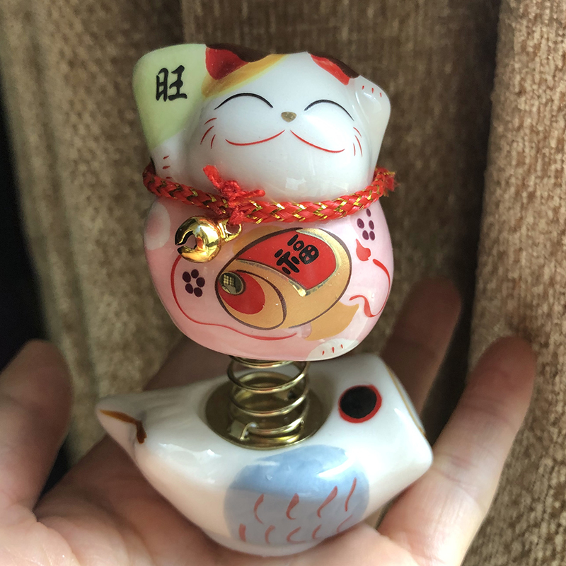 猫汽车摆件弹簧公仔陶瓷摇头娃娃车仔送朋友平安车饰 三维工匠 53235粉色旺福猫高清大图