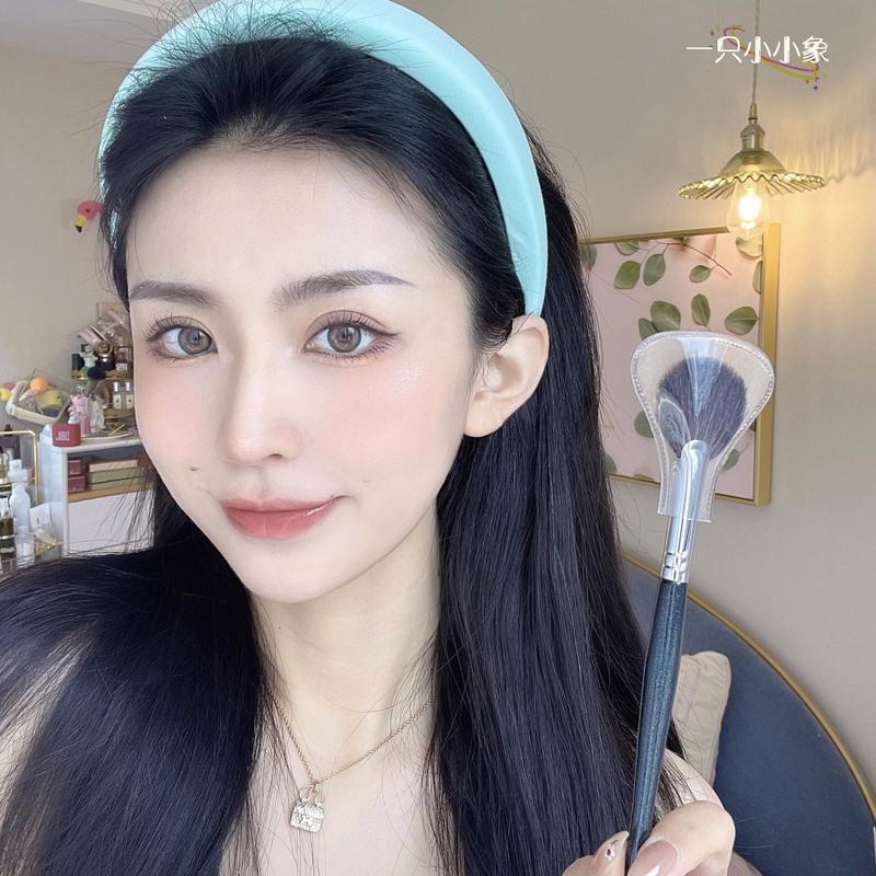 扇形高光刷 羊毛 扇形高光刷单只 羊毛真毛动物毛 余粉刷鼻影修容刷散粉软毛化妆刷
