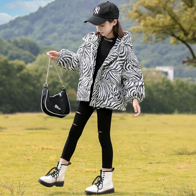 MinanSer童装女童羽绒服冬装2021年冬季新款儿童加厚中大童时髦网红斑马纹白鸭绒连帽外套3-10岁潮冬季新品图片