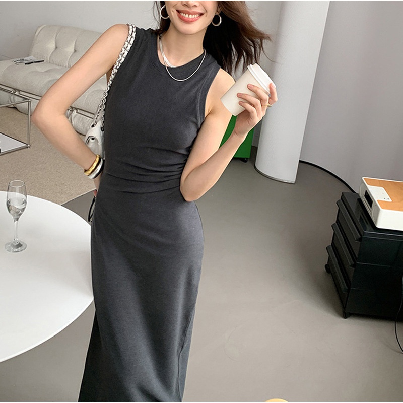 法式吊带裙女夏氛围感修身背心连衣裙小众设计感显瘦内搭包臀长裙