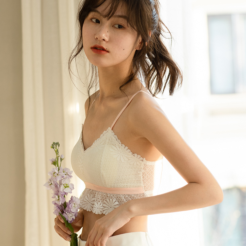 俞兆林新款内衣女薄款背心小胸聚拢法式无钢圈文胸美背蕾丝吊带抹胸