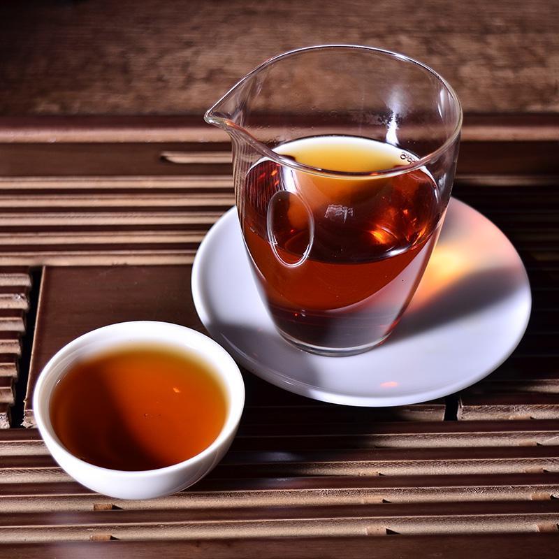 云南滇红茶凤庆红茶砖蜜香古树晒红茶砖红茶叶250g*4片非金骏眉