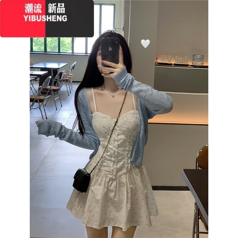 YIBUSHENG甜辣妹白色连衣裙春季2024新款时尚小清新收腰碎花吊带短裙女ins