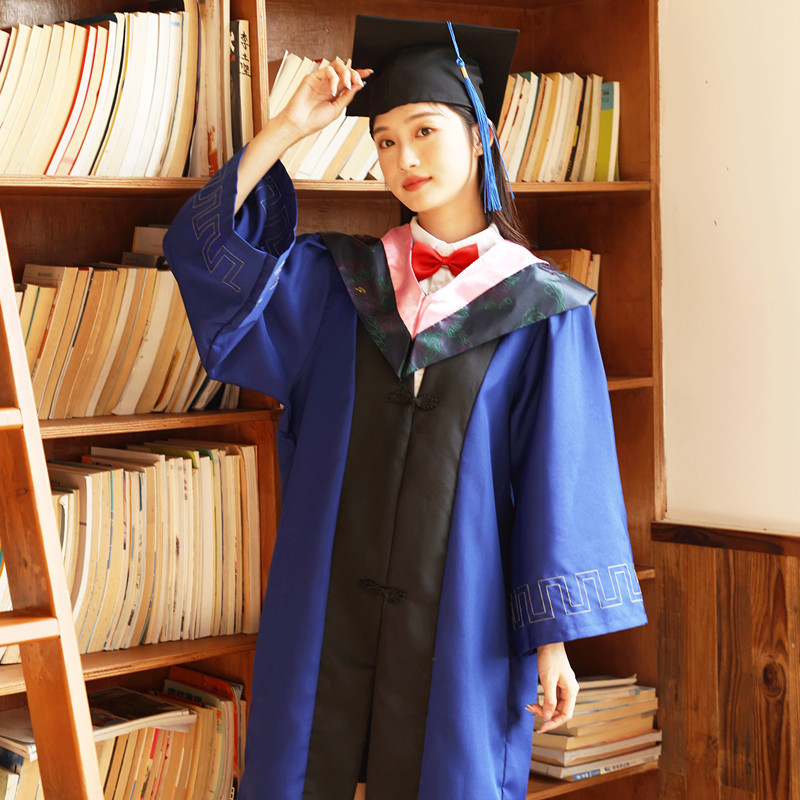 全套高端高校大学毕业典礼服-硕士学位服高清大图