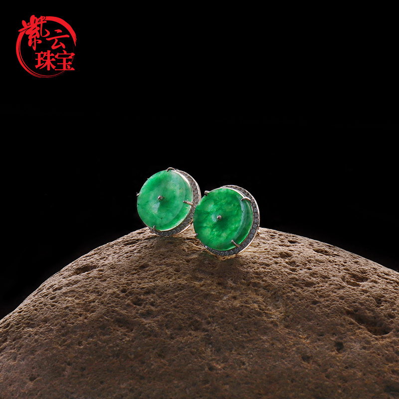 紫云珠宝翡翠耳饰紫云珠宝18k金镶冰糯翡翠a货浅绿飘花玉耳钉玉耳饰翡翠耳钉带证书 价格图片品牌报价 苏宁易购紫云珠宝旗舰店