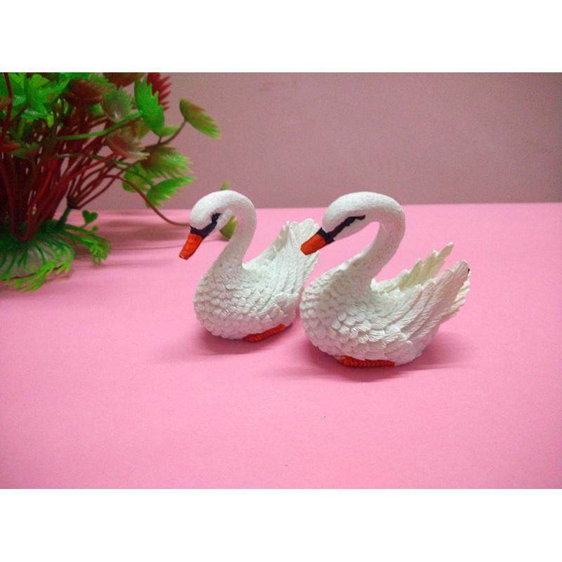 鱼缸水族箱造景 小天鹅 树脂工艺品 桌面摆设小天鹅装饰 一对高清大图