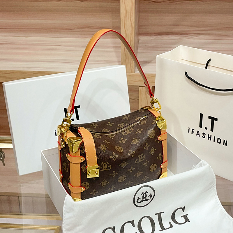 欧美女士包包女2026新款高级感轻奢女包复古方包腋下包枕头包老花单肩女包盒子包高清大图