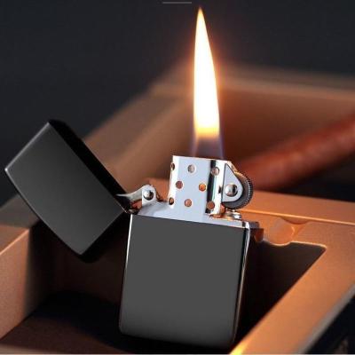 zippo打火机煤油133ml原装专用打火机油防风送打火石棉芯配件裸机黑冰