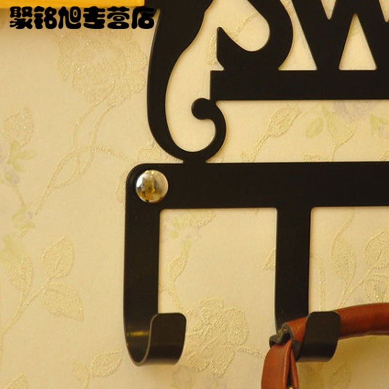 时尚创意生活用品挂钩多色多款厨房浴室挂钩挂衣服铁艺后挂钩无痕粘钩厨房强力衣架挂衣钩衣服壁挂墙面衣挂