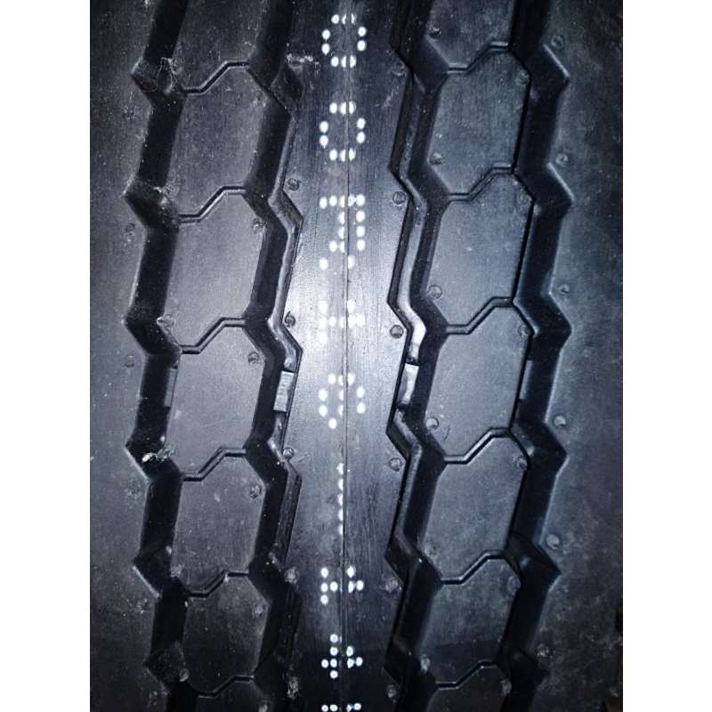 朝阳城市货运轮胎700R16-14 CR907(成套)