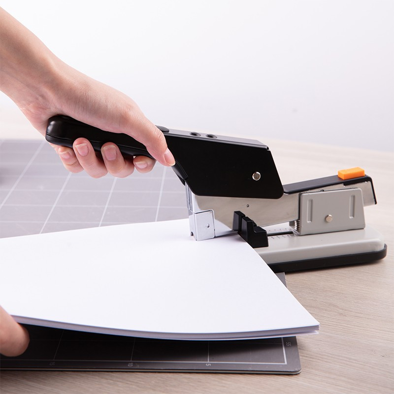 得力(deli)0390 80页重型订书机黑色 适用订书针23/6 23/13装订器厚层订书器办公装订用品高清大图