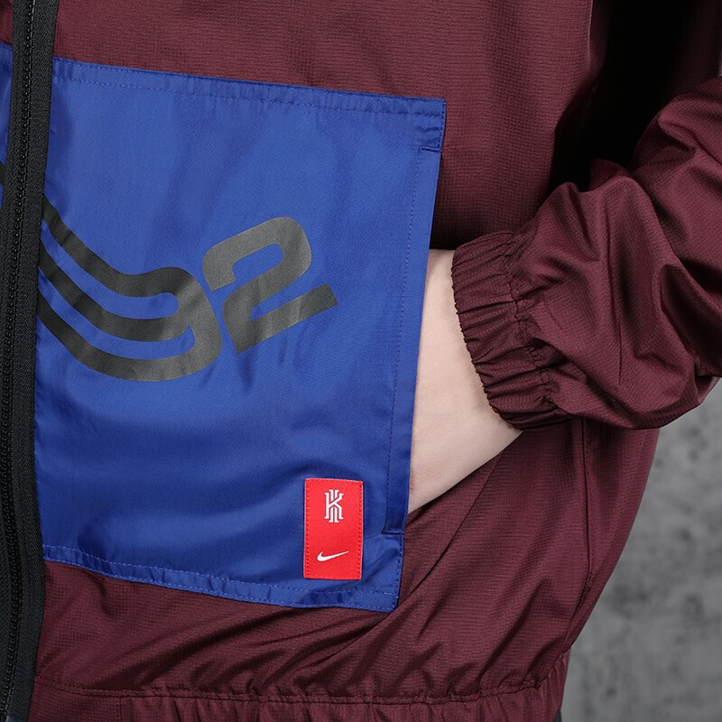 Nike耐克男装 2020年春季新款休闲舒适防风耐磨运动服梭织立领夹克外套BV9296-681 Z