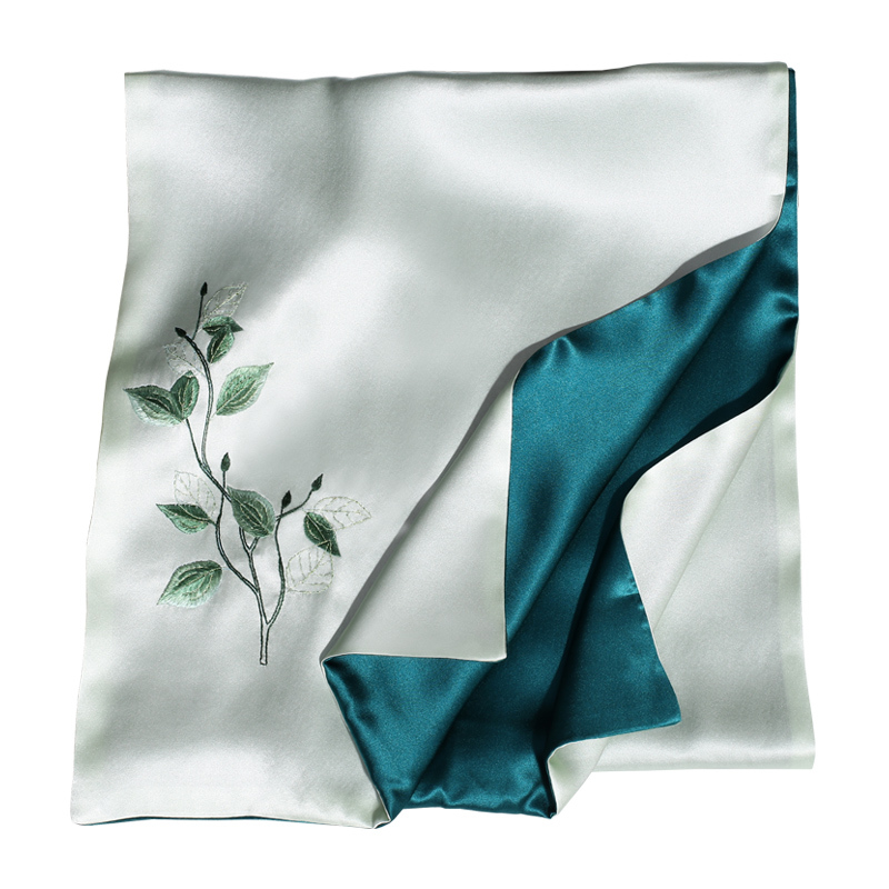 真丝刺绣丝巾女春秋季百搭桑蚕丝高档围巾绿色丝绸旗袍外搭小披肩