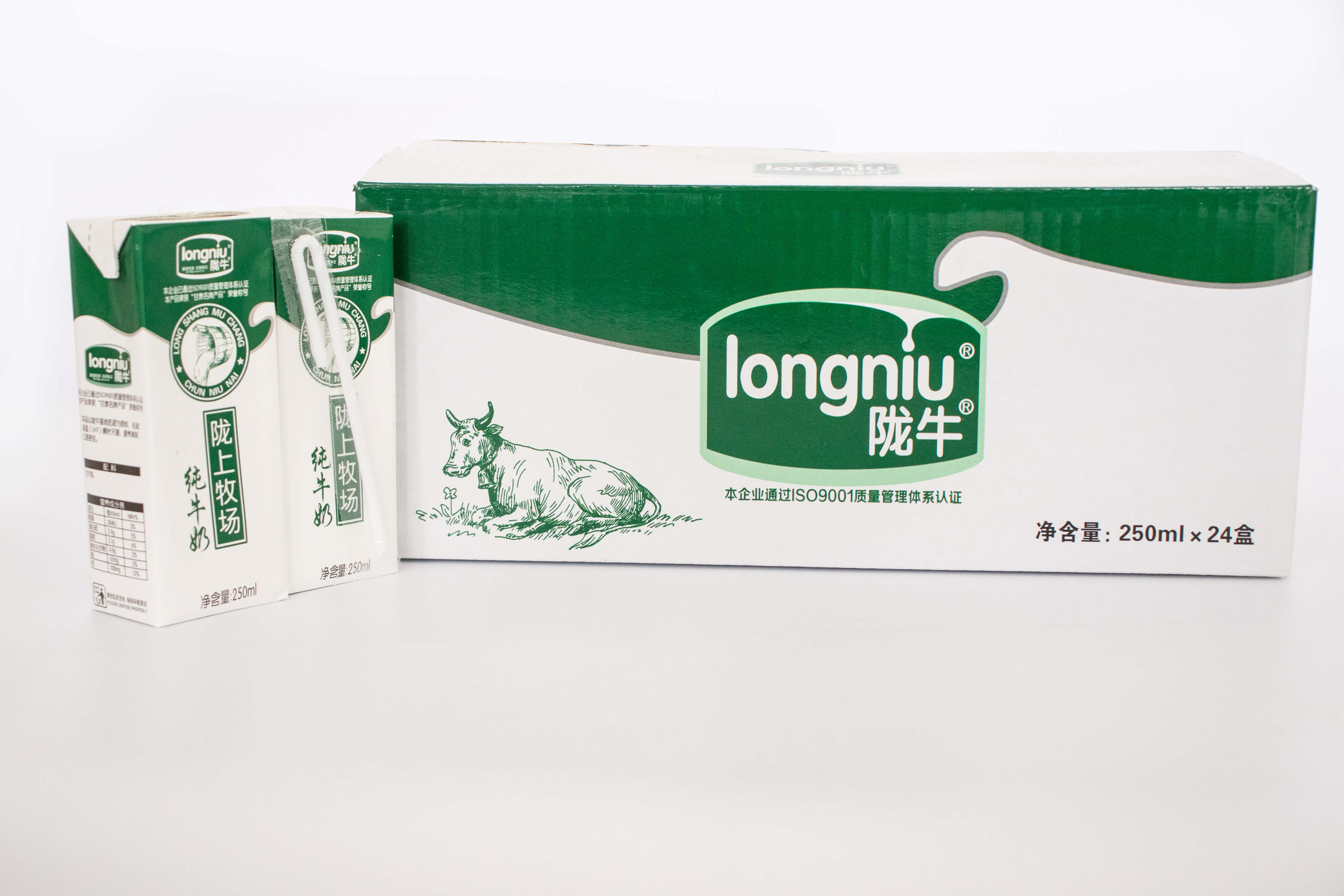 陇牛纯牛奶250ML*24盒高清大图