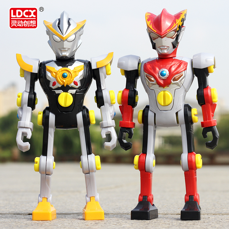 正版拼装版奥特曼玩具奥特英雄赛罗迪迦罗布超人男孩儿童变形积木