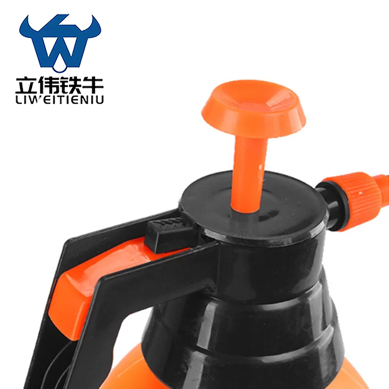 立伟铁牛喷壶2L/个高清大图