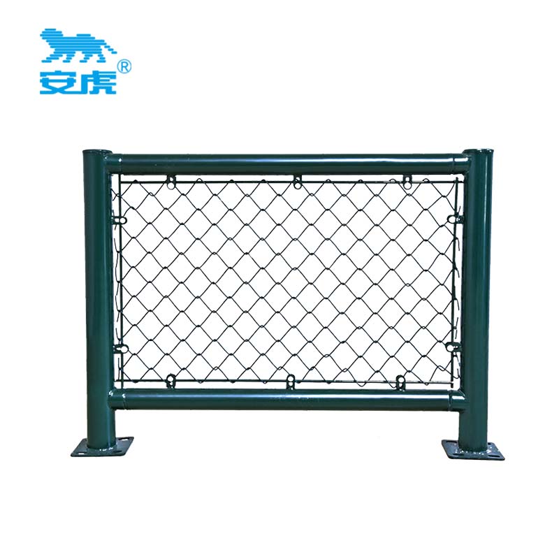 安虎 体育场围网 立柱60粗口字型 平方米
