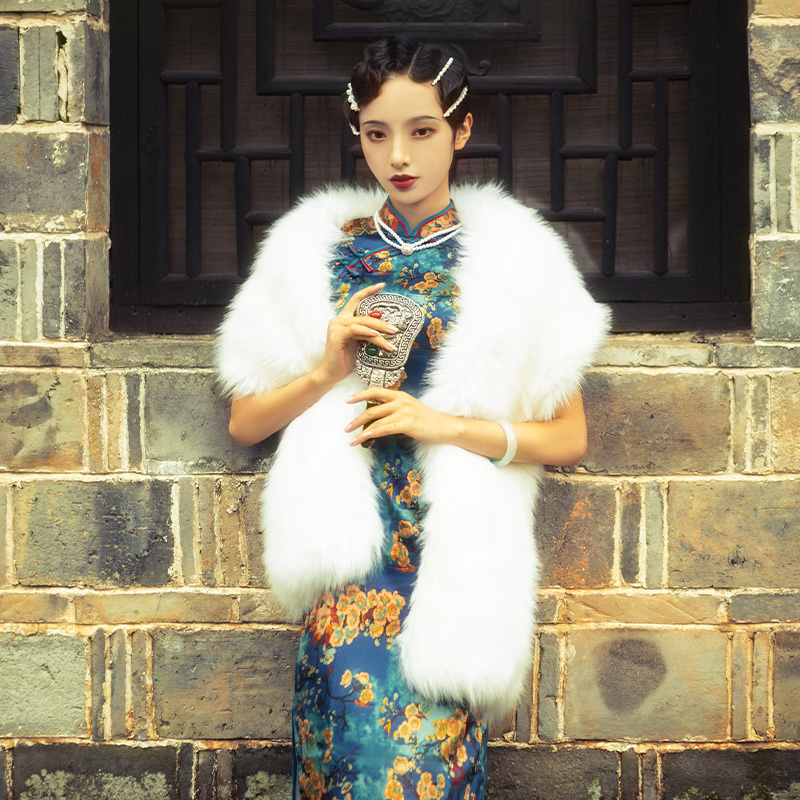 盛世尼曼白色旗袍披肩毛绒加厚毛毛披肩女旗袍外搭高贵冬装披风复古