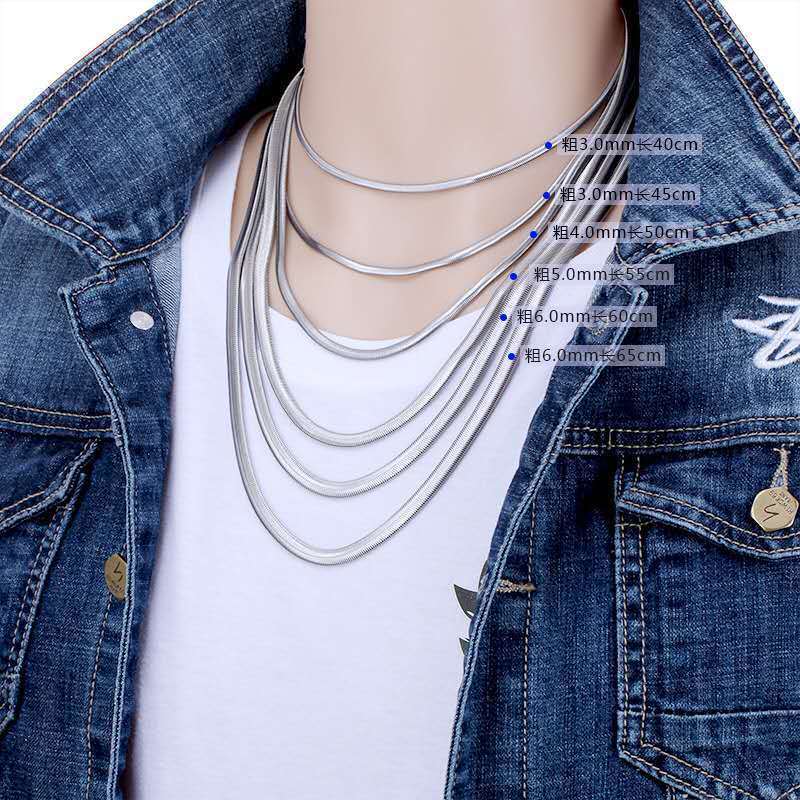 钛钢项链男士霸气蛇骨链潮人粗锁骨链子女社会无吊坠个性韩版颈链圆