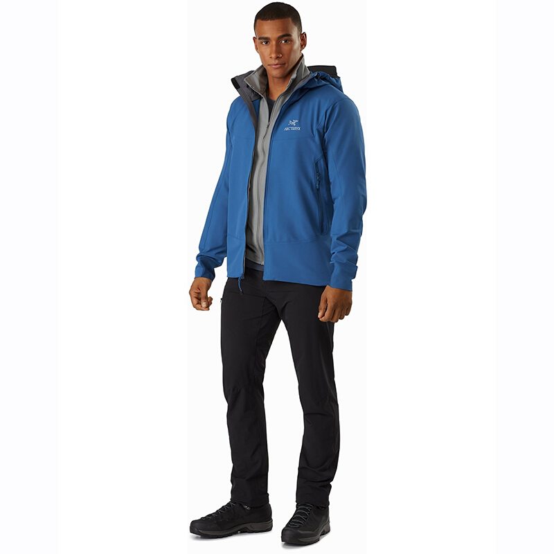 始祖鸟arcteryx男户外软壳衣轻质耐磨保暖通风带帽外套新款户外休闲衣