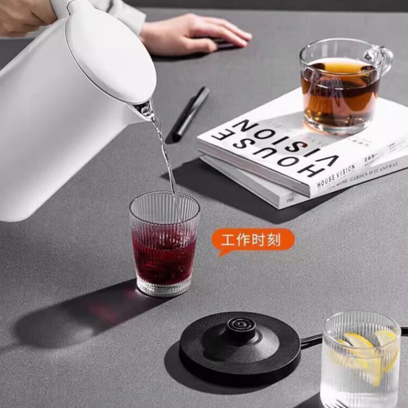 美的电热水壶小型家用热水壶烧水壶新款1.7L煮水壶开水壶304不锈钢水壶MK-AE...高清大图