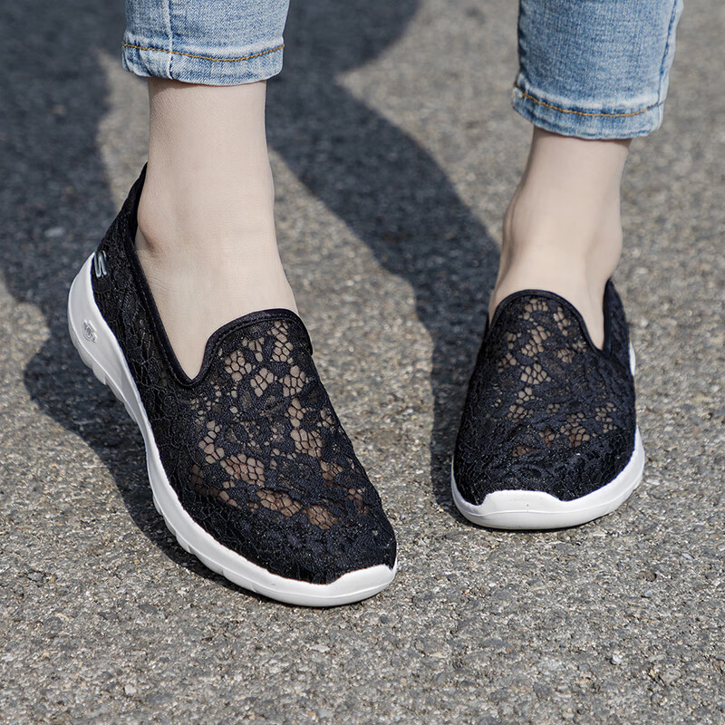 Skechers斯凯奇女鞋新款一脚蹬休闲鞋轻质蕾丝健步鞋896020-BKW ZP