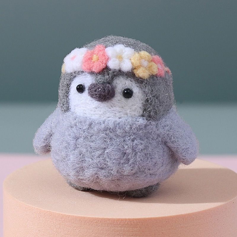 戳戳乐羊毛毡diy材料包手工制作礼物挂件情侣小动物创意玩偶宠物企鹅