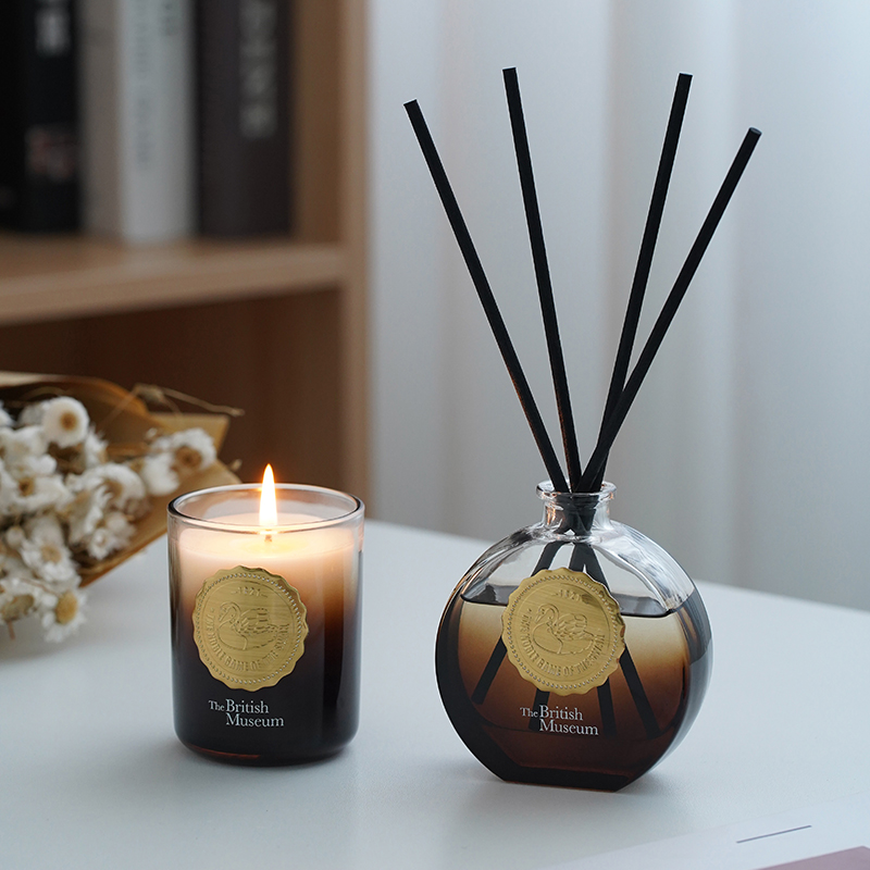 大英博物馆 天鹅贵族游戏棋盘系列香氛蜡烛礼盒-红棕色