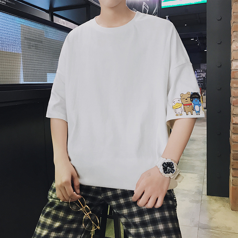 2018夏年轻 港风袖子五个小动物t恤 五分袖圆领t 男宽松bf上衣tee