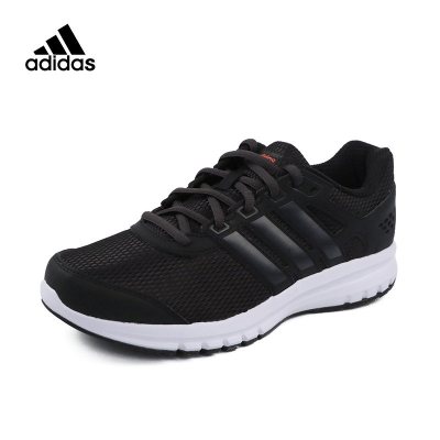 阿迪达斯adidas男子2018轻便跑步鞋休闲男鞋运动鞋 CP8759