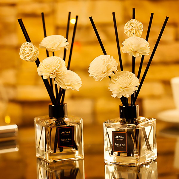 无火香薰精油熏香室内空气清新剂持久留香房间香水摆件厕所除味玻璃瓶香氛套装 玫瑰香包清迅