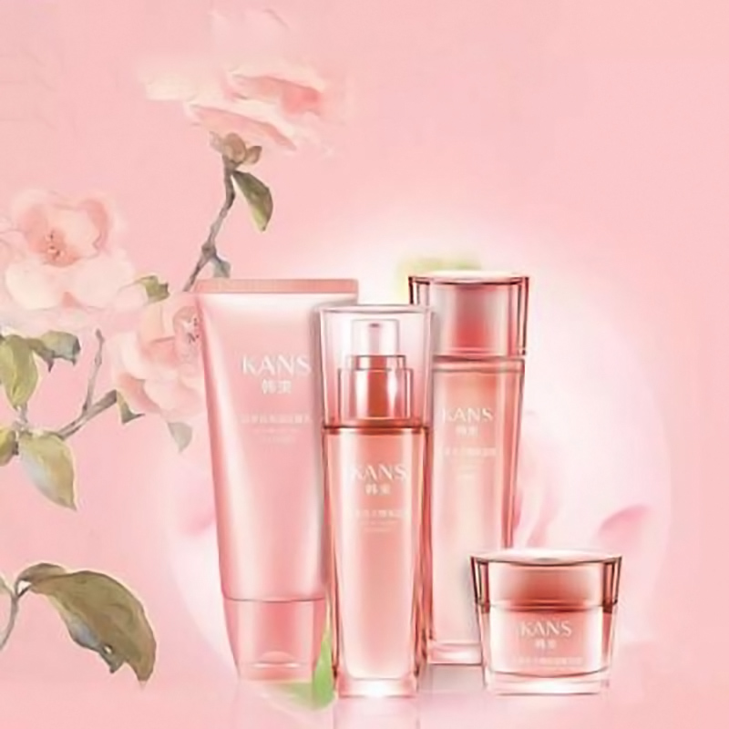 韩束(Kans) 耀水嫩宠爱礼盒(洁面乳120ml+保湿露120ml+保湿乳100ml+精华霜50g)滋润营养 清爽护肤高清大图