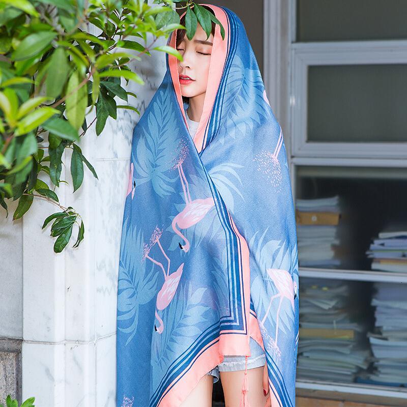 丝巾披肩女夏季防晒围巾超大沙滩巾多功能纱巾薄款