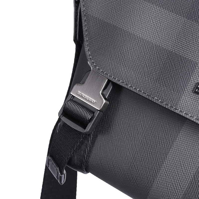 博柏利burberry男款wright单肩斜挎包信使包8065335