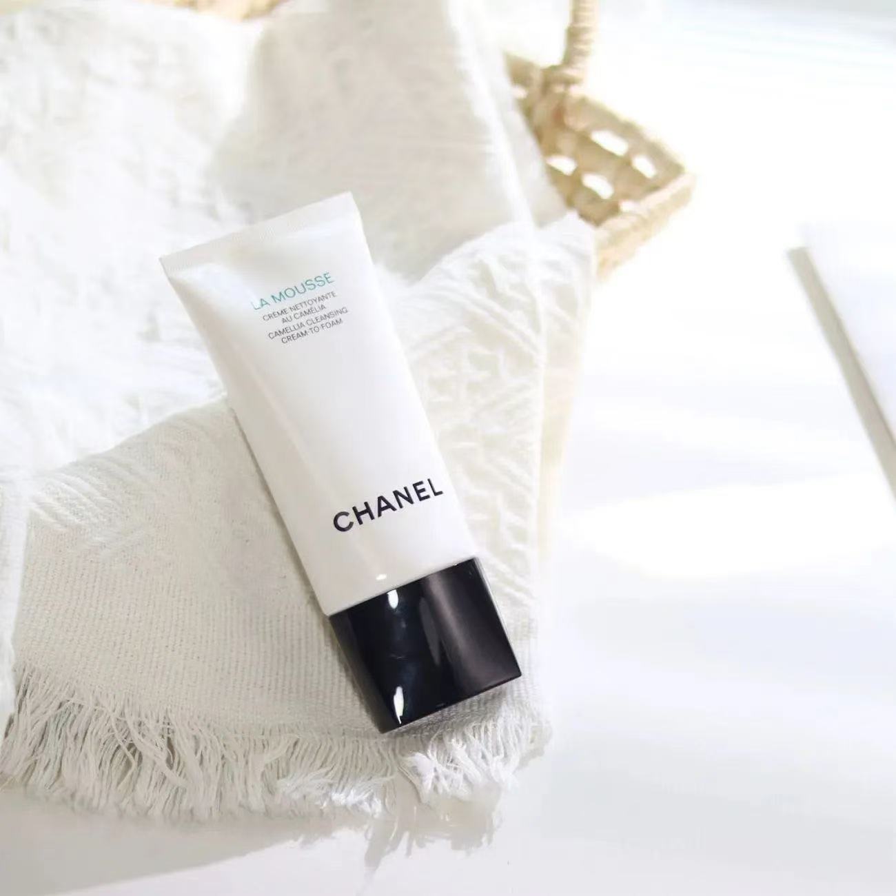 香奈儿CHANEL山茶花洗面奶150ml奢宠滋养洁面乳深层清洁保湿温和净肤体验高清大图