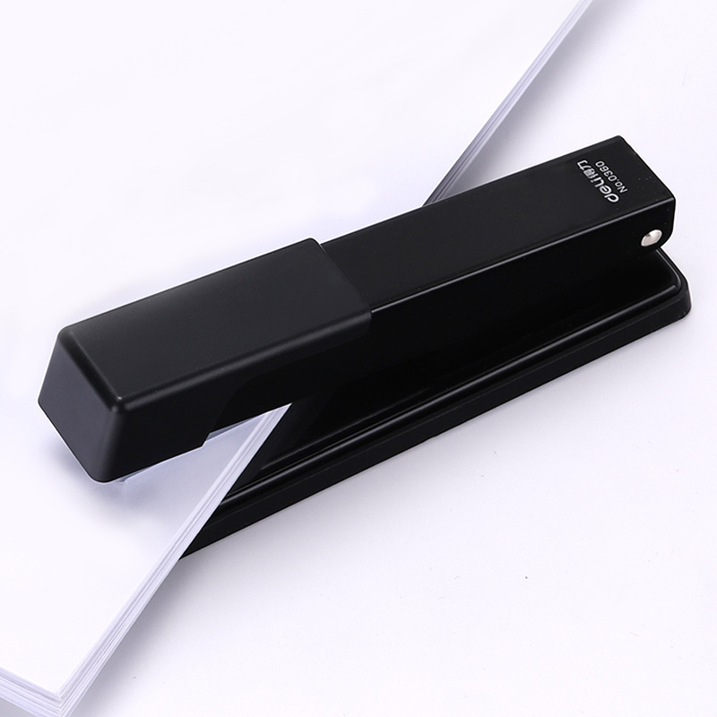 得力deli0360办公简约订书机轻松装订旋转钉板20页装订页数24/6黑色