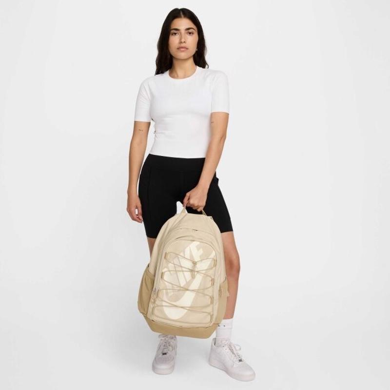 Nike/耐克女款双肩背包大容量轻便耐磨通勤旅行运动休闲包