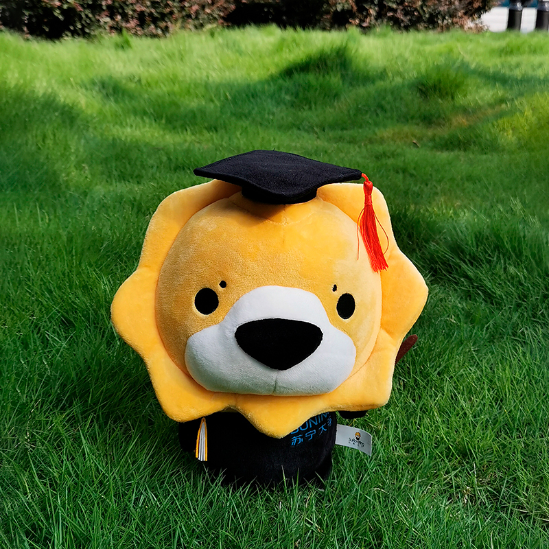 苏宁极物 苏宁大学大公仔