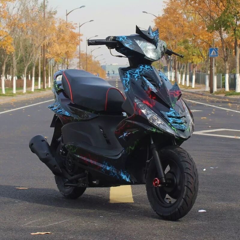 澳派全新鬼火摩托车国四电喷125cc燃油踏板助力车一代上牌改装轮毂灯