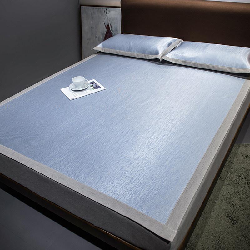 家柏饰(CORATED)夏季冰丝凉席三件套1.2米单人夏天席子1.8m可水洗折叠2.0空调软席 天蓝 1.8m（6英尺）床