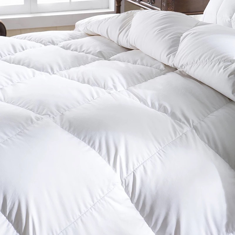 百纳千禧 白鹅绒被 170*220cm 床高清大图